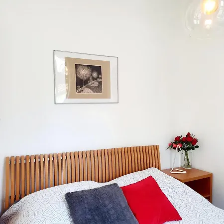 Studio&apartment 100 Metrow Do Plazy Apartment