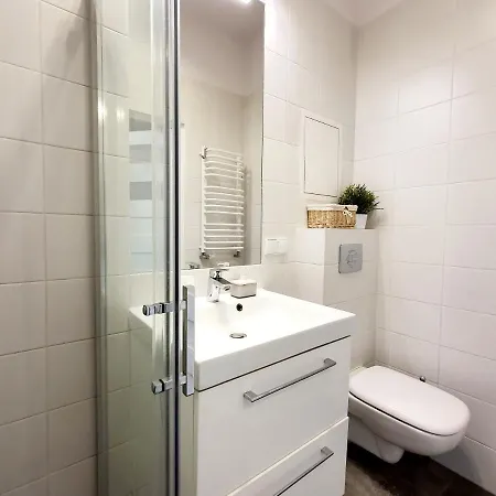 Studio&apartment 100 Metrow Do Plazy Apartman