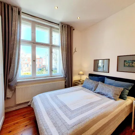 Studio&apartment 100 Metrow Do Plazy